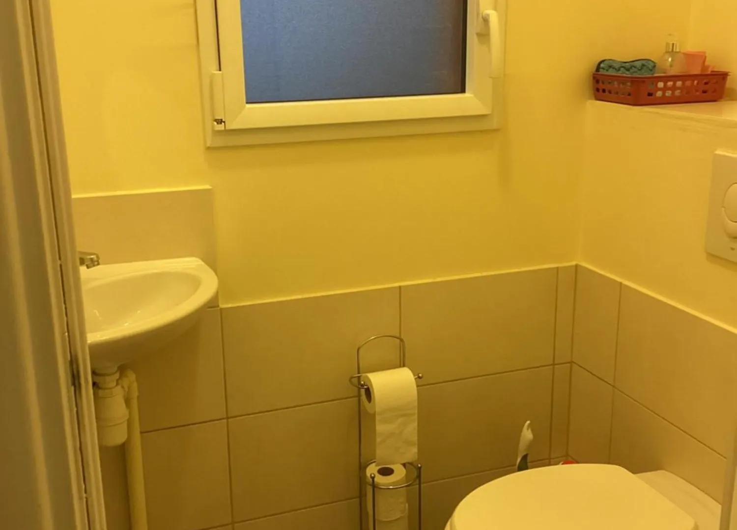 Appartement Roanne 3 Chambres 3 Lits Doubles 0*,  France